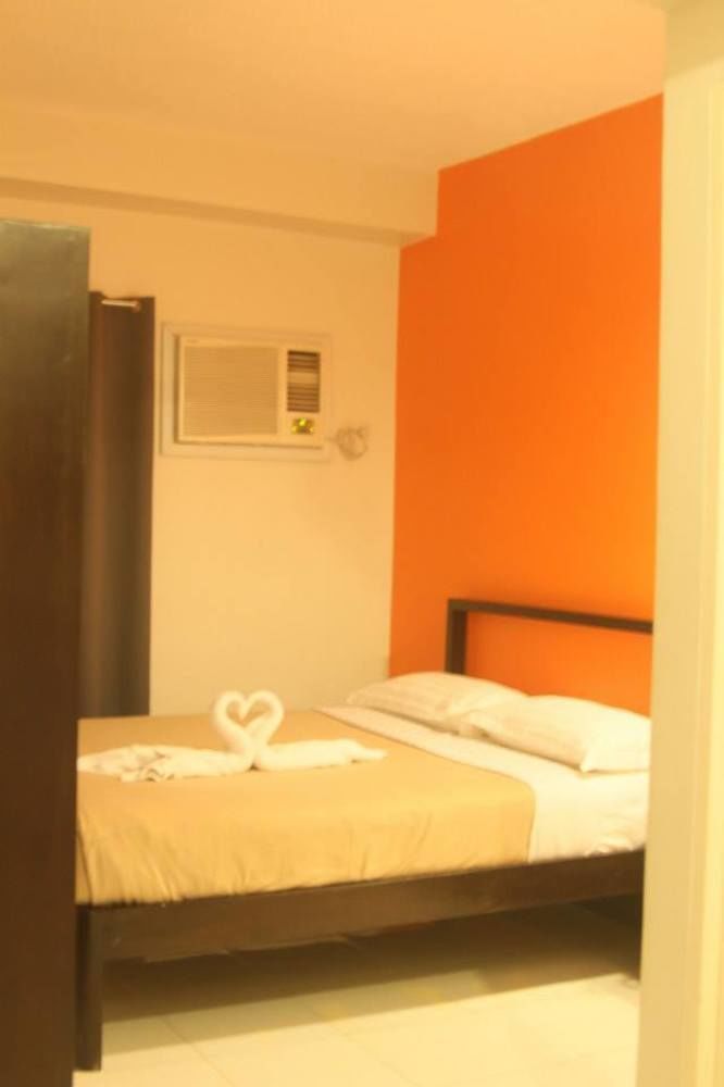 Negrense Suites Bacolod Extérieur photo
